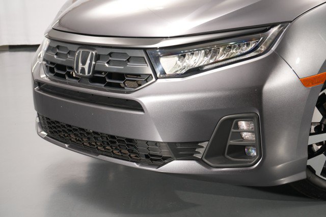 Used 2025 Honda Odyssey EX-L image 3
