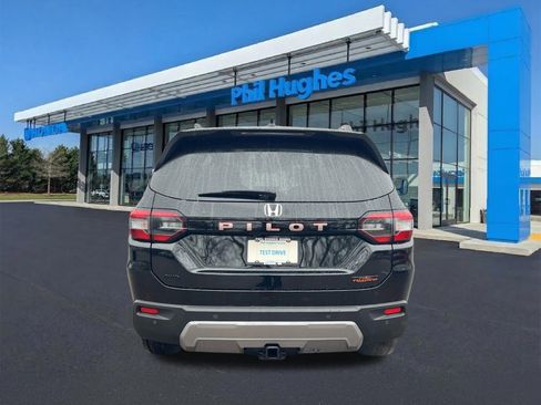 New 2026 Honda Pilot TrailSport image 7