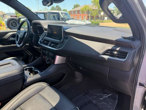 Used 2024 Chevrolet Tahoe Premier RWD image 19