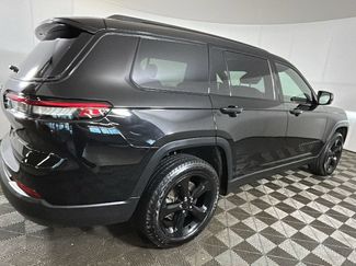 Used 2023 Jeep Grand Cherokee L Laredo AWD/4WD video 3