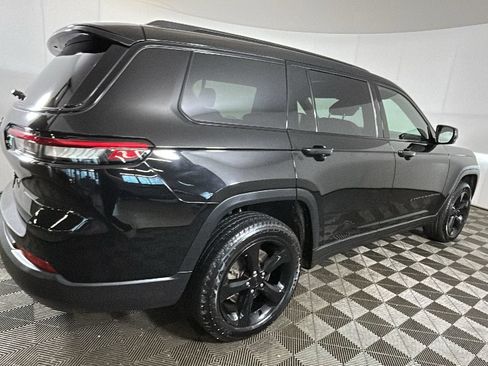 Used 2023 Jeep Grand Cherokee L Laredo AWD/4WD image 3