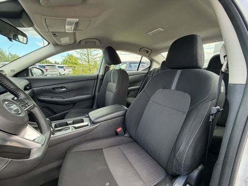 Used 2022 Nissan Sentra SV FWD image 8