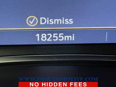 Used 2023 Chevrolet Equinox RS w/ RS Leather Package image 22