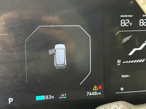 Used 2024 Kia EV9 Land image 18