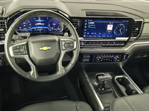 Used 2024 Chevrolet Silverado 1500 LTZ AWD/4WD image 29