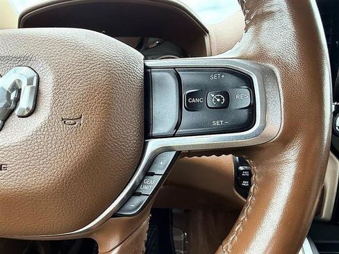 Used 2021 RAM 1500 Laramie AWD/4WD image 38