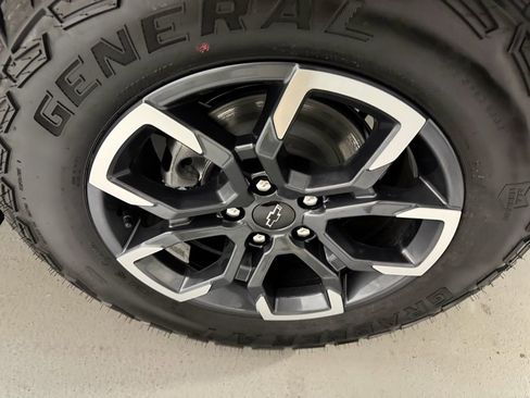 New 2026 Chevrolet Equinox ACTIV w/ Convenience Package III image 8