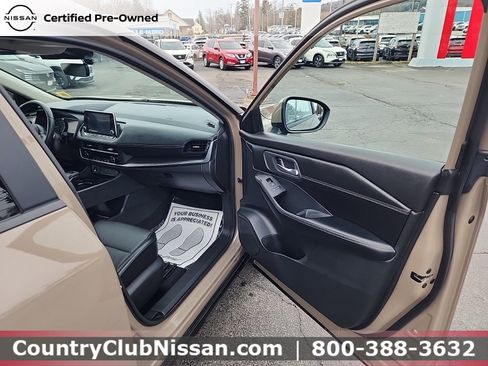Certified 2024 Nissan Rogue SV w/ SV Premium Package image 33