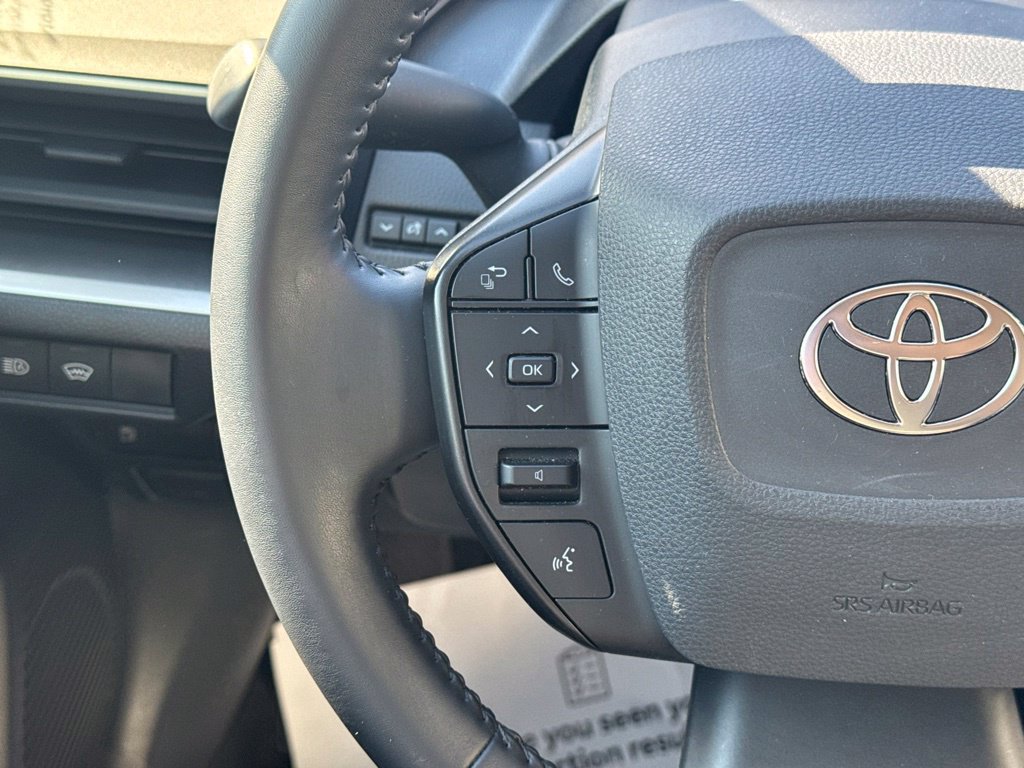 Certified 2023 Toyota Prius LE FWD image 30