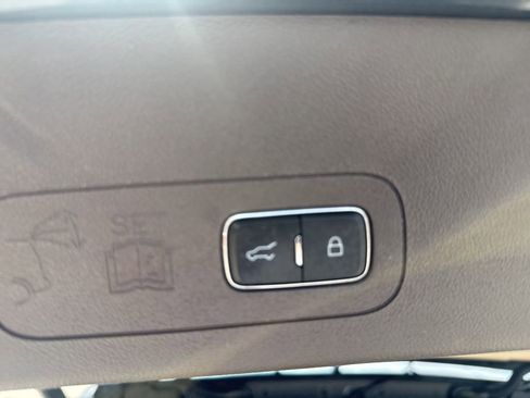 Used 2023 Lincoln Aviator Reserve w/ Elements Package Plus AWD/4WD image 25