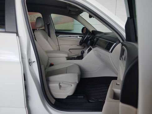 Used 2019 Volkswagen Atlas SE FWD image 11