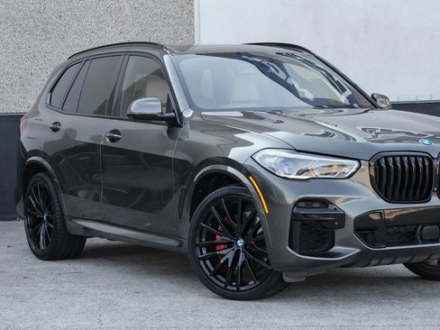 Used 2022 BMW X5 xDrive40i w/ M Sport Package image 8