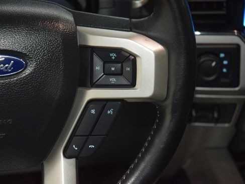 Used 2022 Ford F350 Lariat w/ Black Appearance Package AWD/4WD image 39