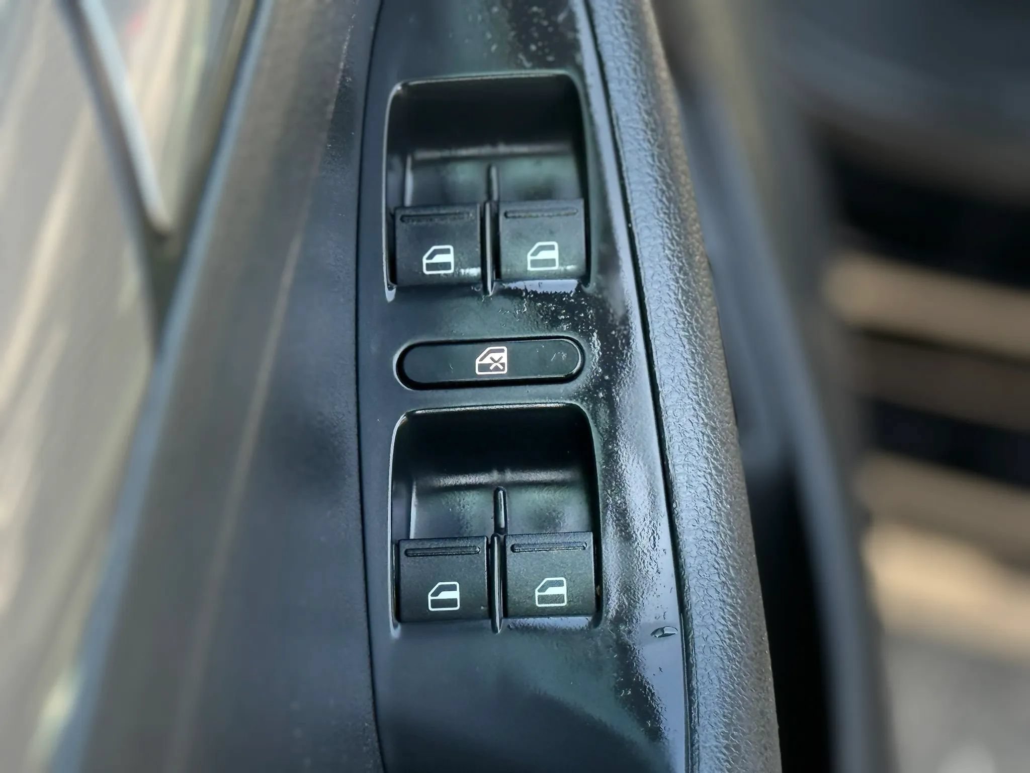 Used 2018 Volkswagen Jetta Wolfsburg Edition FWD image 23