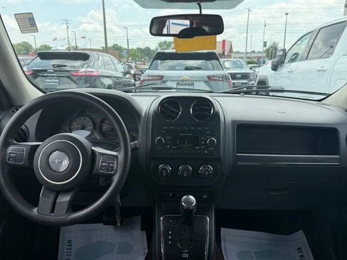 Used 2016 Jeep Patriot Sport w/ Power Value Group AWD/4WD image 14