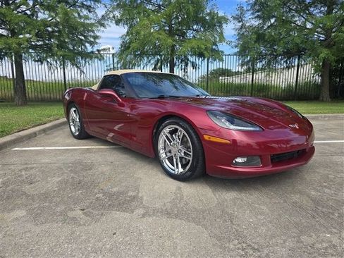 Used 2007 Chevrolet Corvette Convertible w/ Preferred Equipment Group RWD image 8
