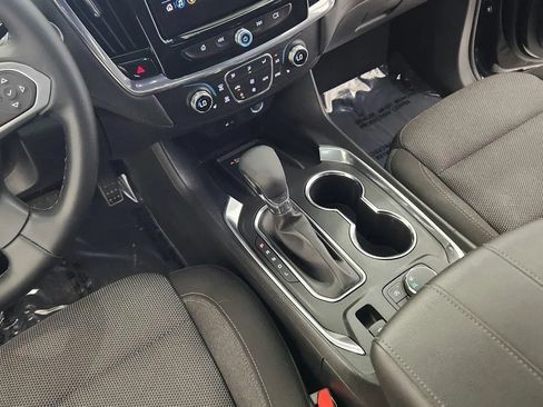 Used 2023 Chevrolet Traverse LT FWD image 33