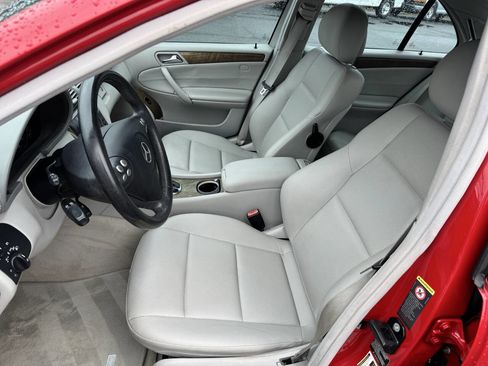 Used 2007 Mercedes-Benz C 230 Sedan image 12