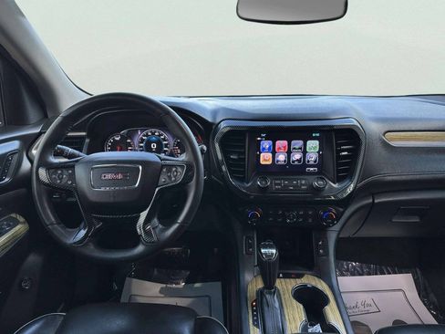 Used 2017 GMC Acadia Denali w/ Technology Package AWD/4WD image 19