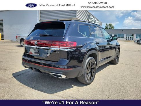 Used 2024 Volkswagen Atlas SE w/ Panoramic Sunroof Package AWD/4WD image 5