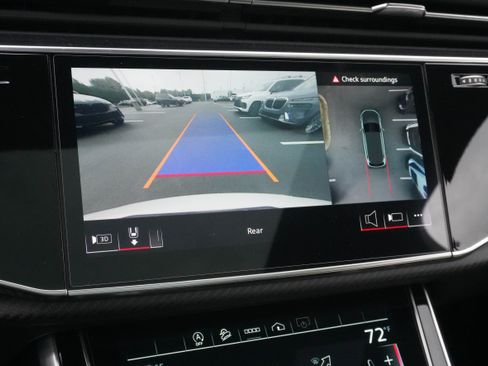 Used 2025 Audi SQ7 Premium Plus AWD/4WD image 25