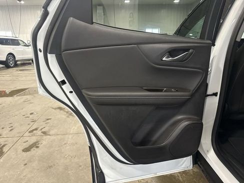 Used 2025 Chevrolet Blazer LT image 27
