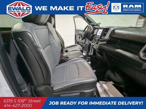 New 2024 RAM 2500 Tradesman w/ Chrome Appearance Group image 10