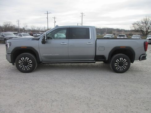 New 2026 GMC Sierra 2500 Denali Ultimate image 10