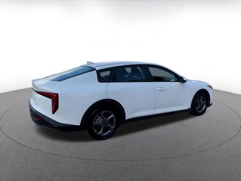 Used 2025 Kia K4 FWD image 15