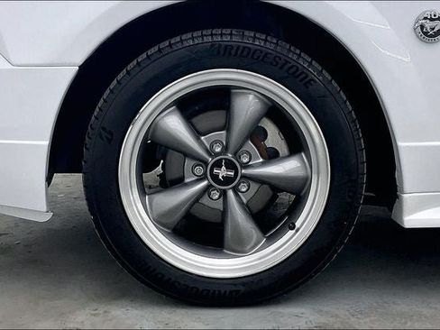 Used 2004 Ford Mustang GT RWD image 10