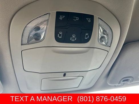 Used 2022 Chrysler Voyager LX FWD image 28