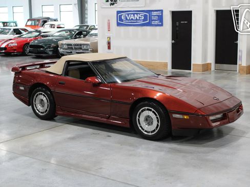 Used 1987 Chevrolet Corvette Convertible image 40