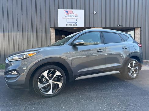 Used 2017 Hyundai Tucson Sport image 2