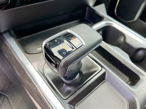 Used 2023 Chevrolet Silverado 1500 LTZ image 17