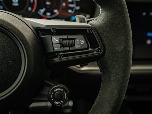 New 2026 Porsche Cayenne S image 32