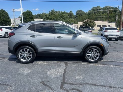 Used 2023 Buick Encore GX Essence w/ Experience Buick Package image 4