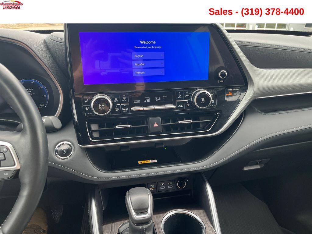 Used 2023 Toyota Highlander Platinum AWD/4WD image 19