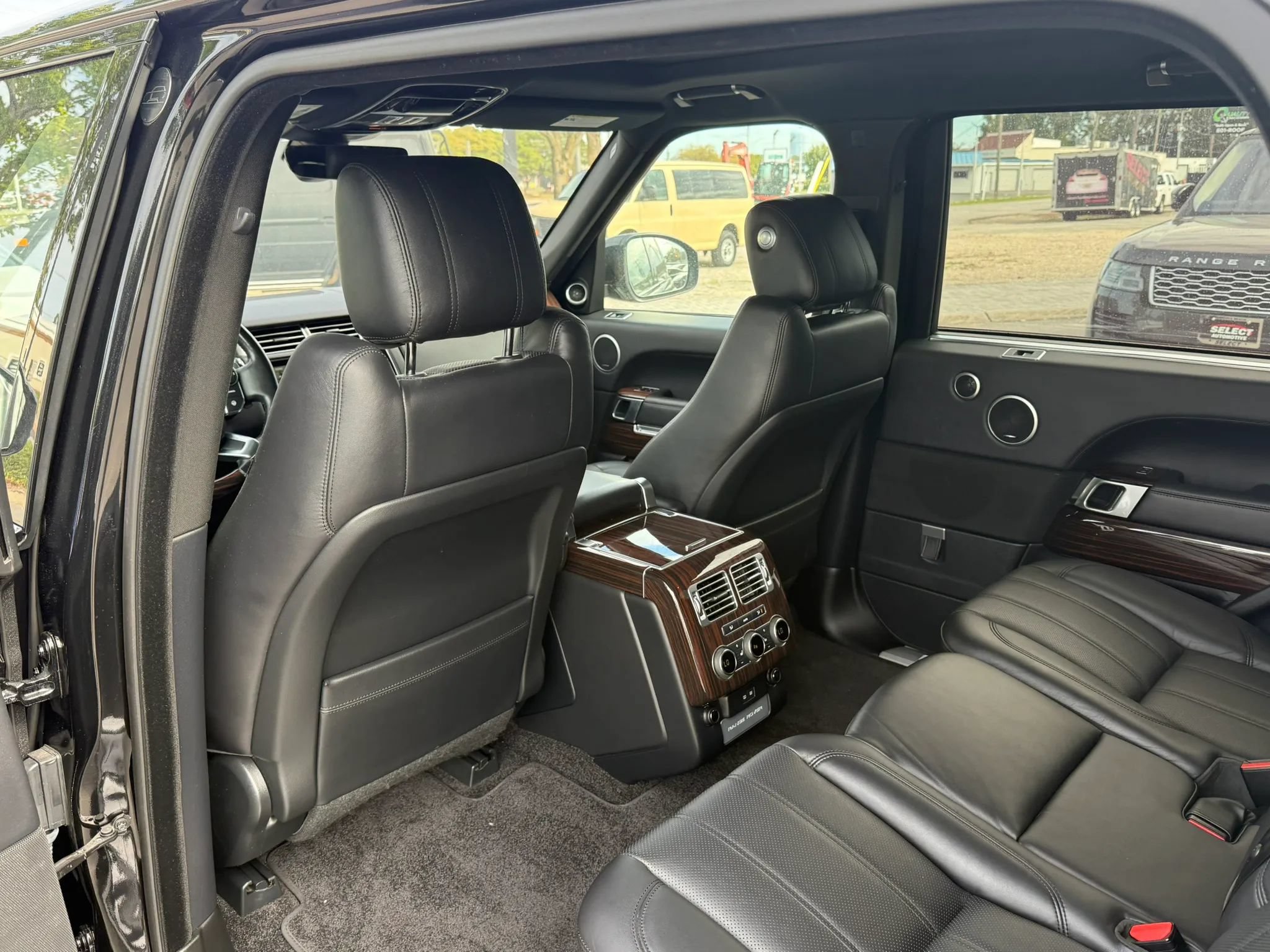 Used 2017 Land Rover Range Rover Long Wheelbase Supercharged AWD/4WD image 15