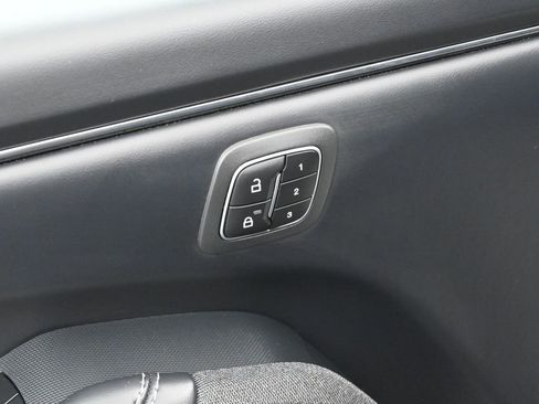 Used 2025 Ford Mustang Mach-E Premium image 11