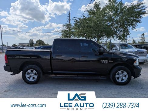 Used 2019 RAM 1500 Express AWD/4WD image 2