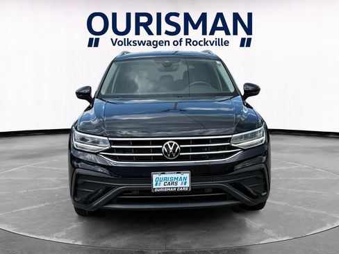 Used 2023 Volkswagen Tiguan SE FWD image 8