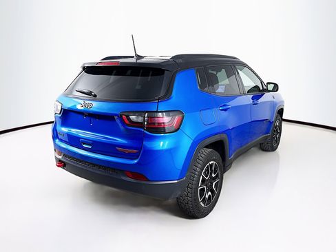 Used 2025 Jeep Compass Trailhawk w/ Trailhawk Elite Group image 31