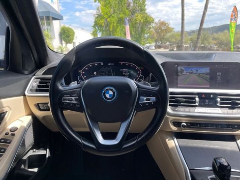 Used 2022 BMW 330e w/ Driving Assistance Package RWD image 12