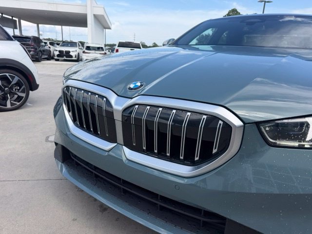 Used 2026 BMW 540i xDrive AWD/4WD image 3