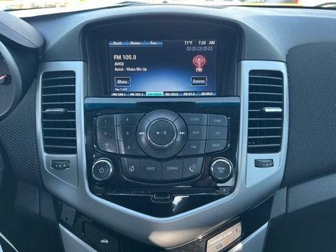 Used 2015 Chevrolet Cruze LT FWD image 14