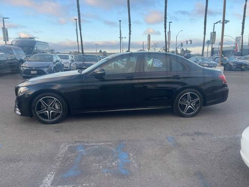 Used 2019 Mercedes-Benz E 300 E 300 SEDAN 4D w/ AMG Line Exterior image 6
