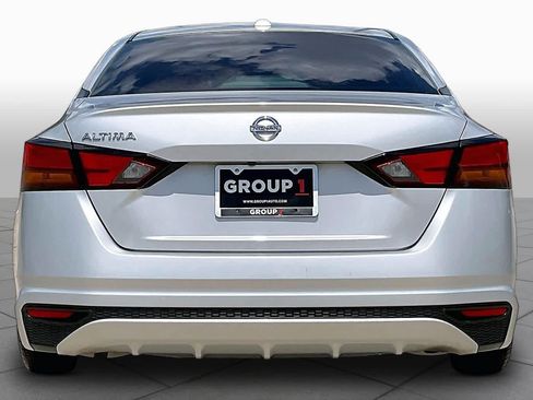 Used 2020 Nissan Altima 2.5 S FWD image 5