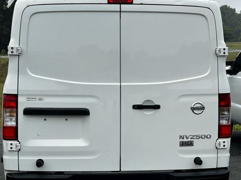 Used 2014 Nissan NV 2500 S w/ Power Basic Package RWD image 3