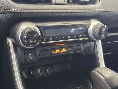 Used 2024 Toyota RAV4 XLE image 32