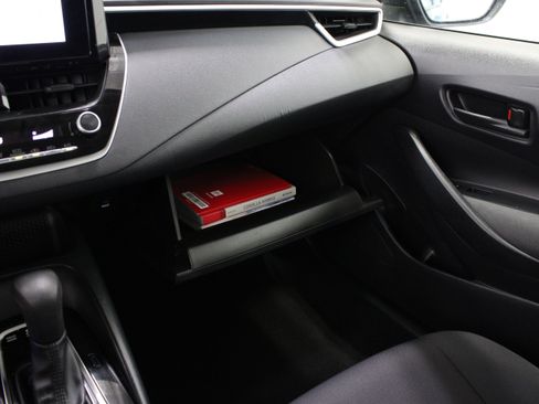 Used 2025 Toyota Corolla LE FWD image 20